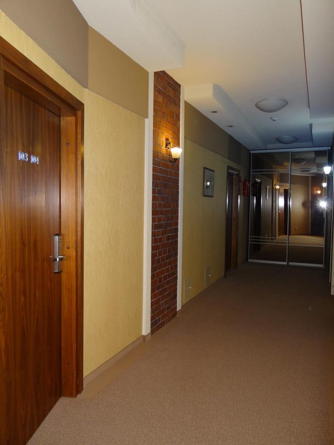 Grot Hotel Malbork Exteriör bild